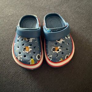 NWOT. Kids Blue Space-Themed Clogs (also light up)